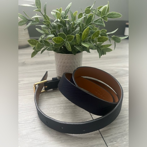 Navy Belt, “snake print” pattern with gold accents - Picture 5 of 10